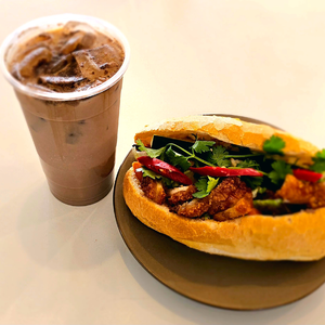 LA's Kitchen Authentic Viet Fresh Foods Roast Pork Banh Mi Combo Meal Deal