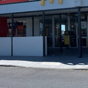 Mc Donalds West Beach Restaurant