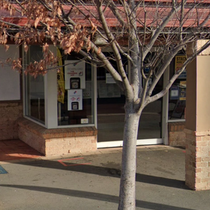 Pizza Hut Gungahlin Restaurant