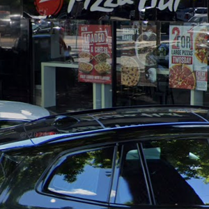 Pizza Hut Werribee - Pizza Restaurant