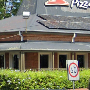 Pizza Hut Windsor Dine In Restaurant