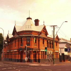 The Red Brick Hotel - Pub Hotel